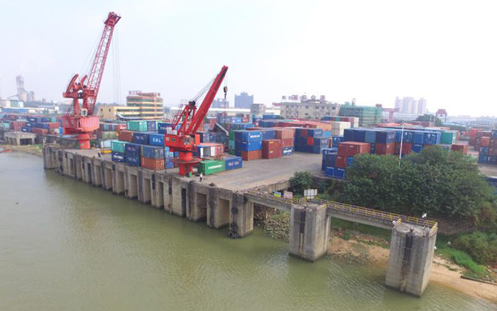 肇慶四會港碼頭維修加固